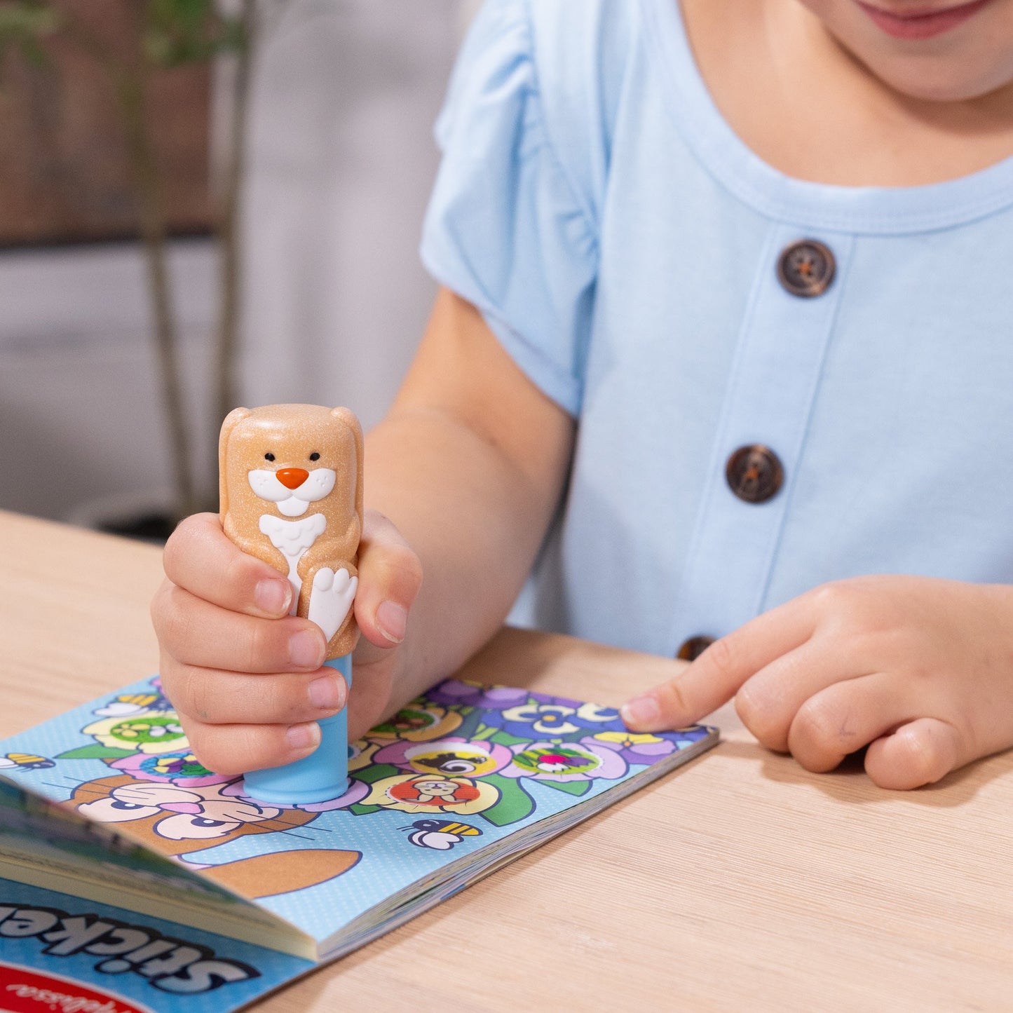 Sticker WOW!™ Bunny Bundle: Activity Pad & Sticker Stamper + Mini Activity Pad and 200 Refill Stickers